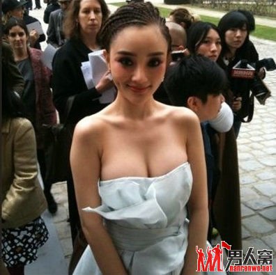 玉女重口味造型更惊人  侯佩岑爆乳
