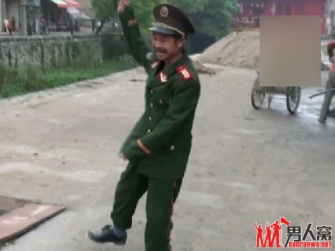 无敌了！你伤不起的雷人保安