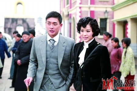 黄宗泽和胡杏儿曾是TVB的金童玉女
