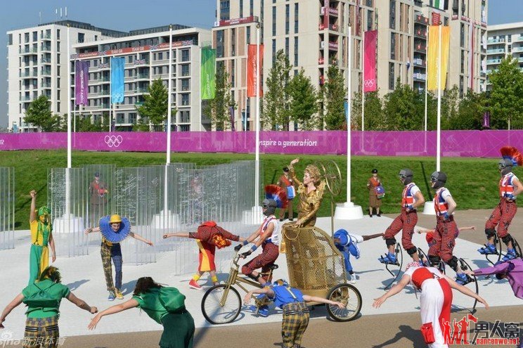 伦敦奥运会：中国代表团举行升旗仪式